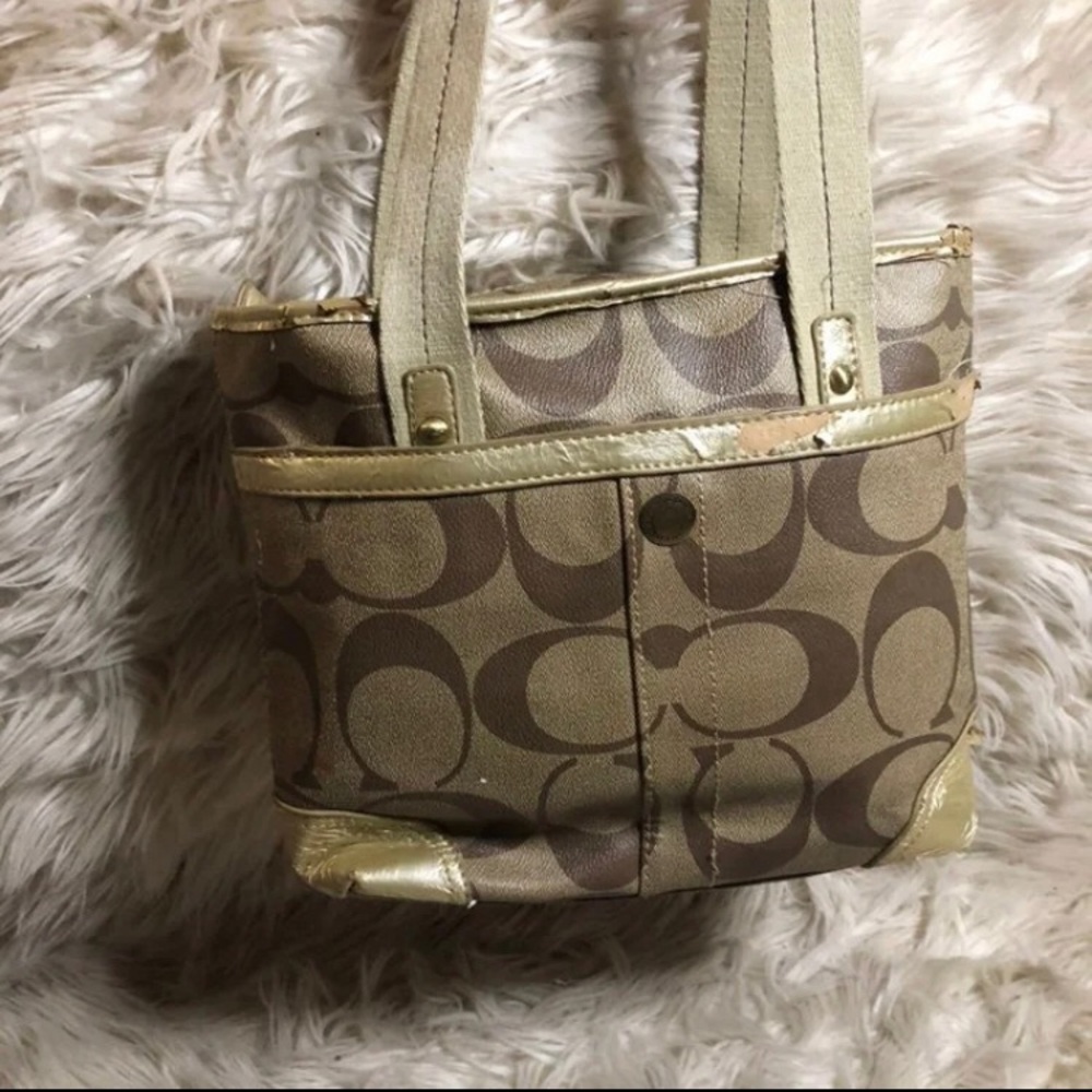 Purse - Picture 2 of 6